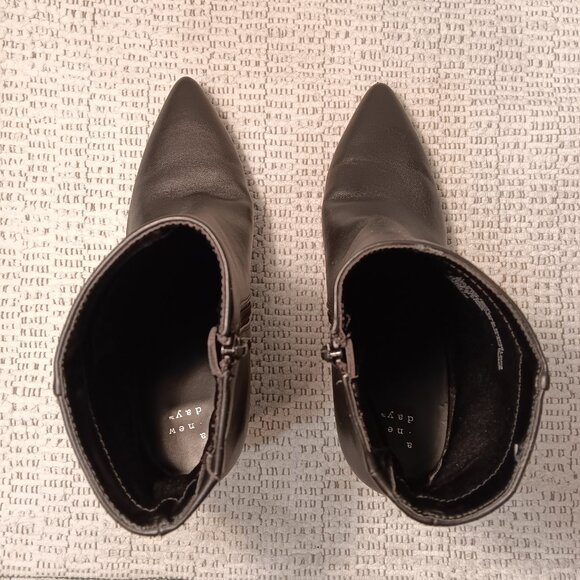 A New Day women's black dress boots asymmetric heel pointed toe sz 11 - Picture 3 of 13